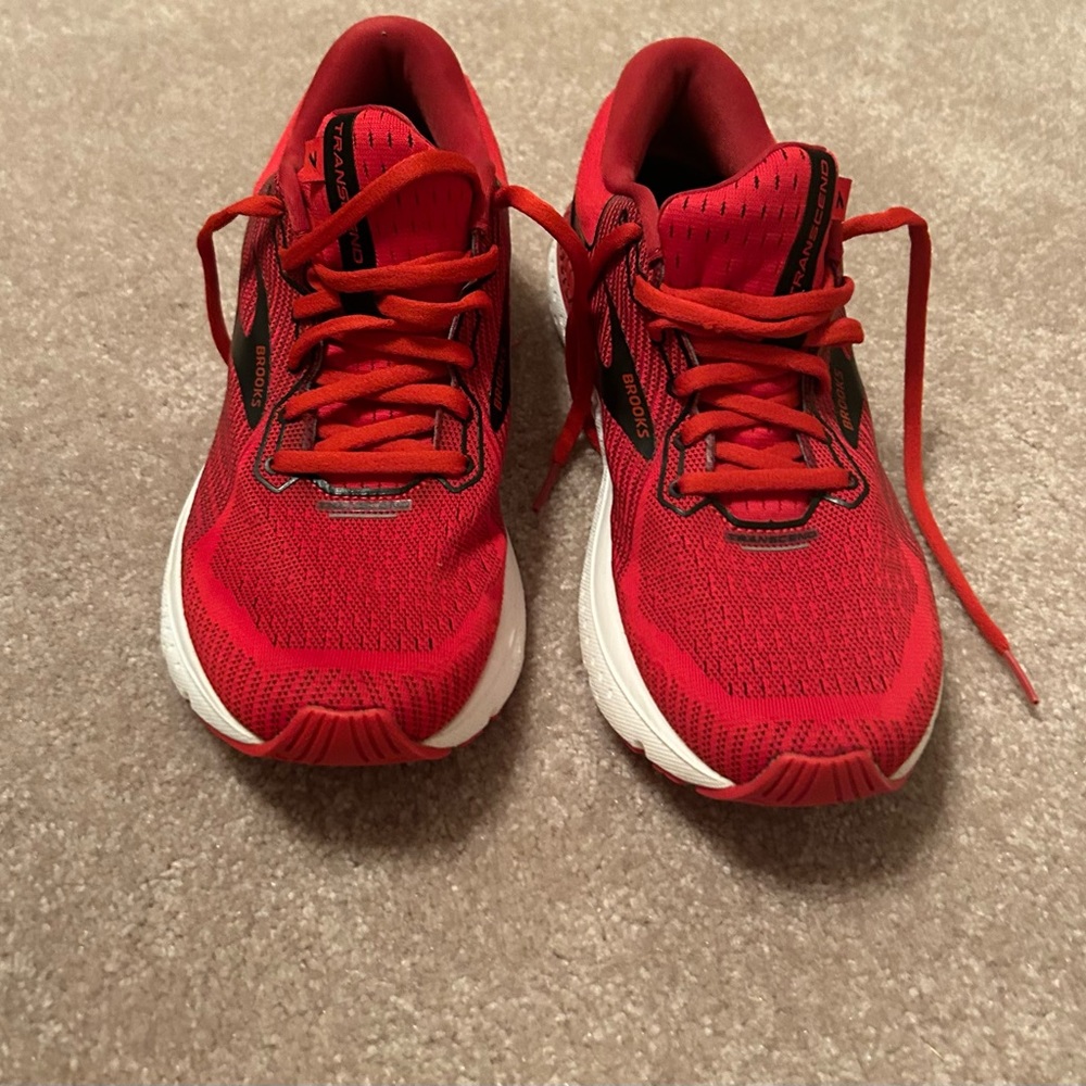 Men's Brooks Transcend size 8